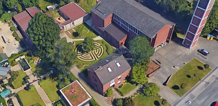 Luftbild vom Labyrinth © Google-Maps
